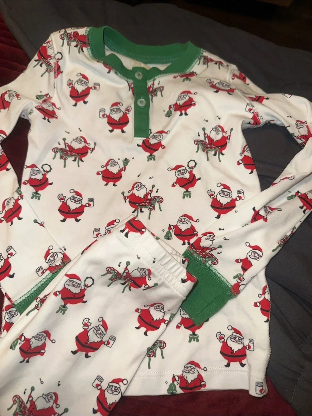 The Beaufort Bonnet company Santa sing along pj 4t White & Red with Green Trim